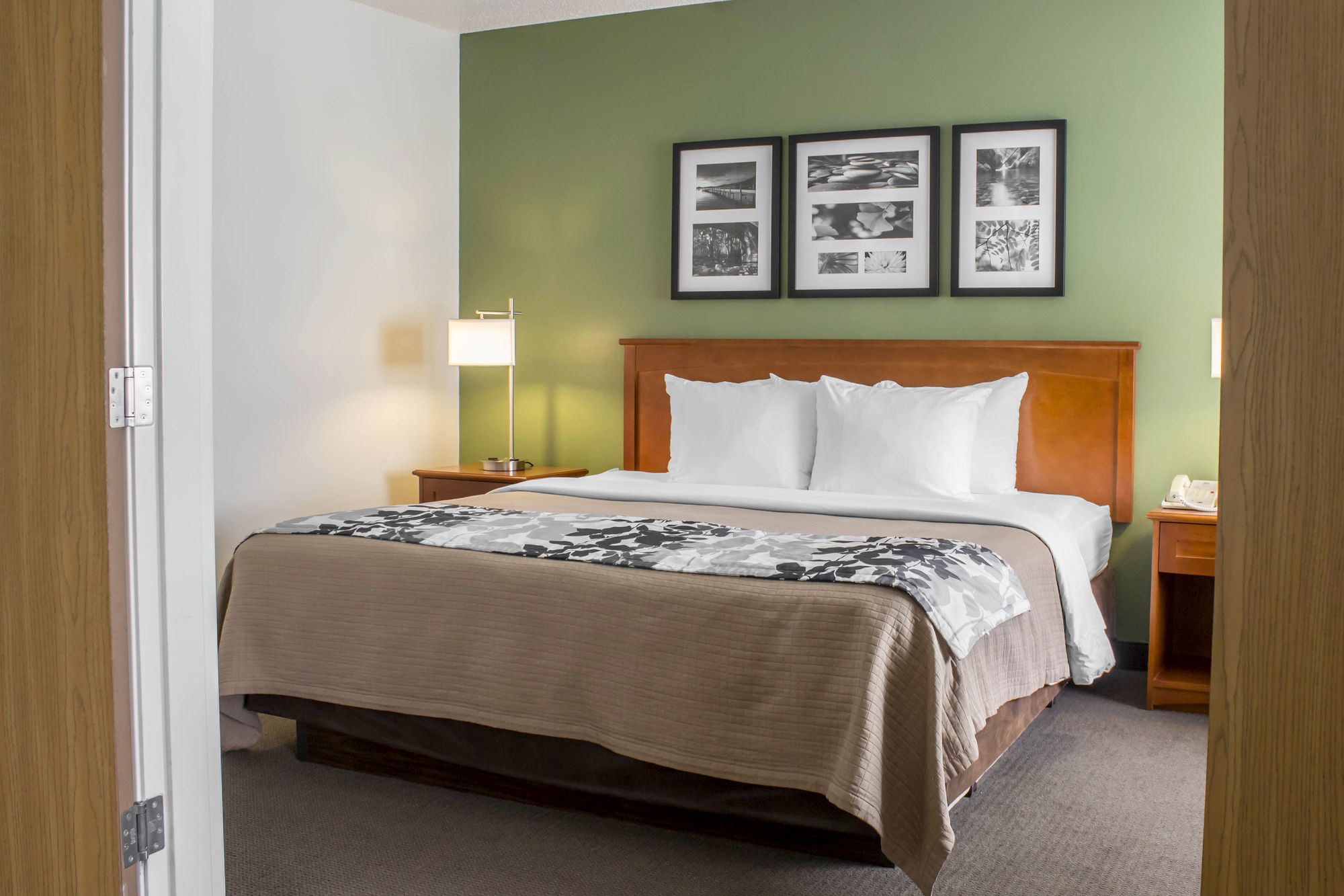 Discount Coupon for Sleep Inn & Suites in Charles City, Iowa Save Money!