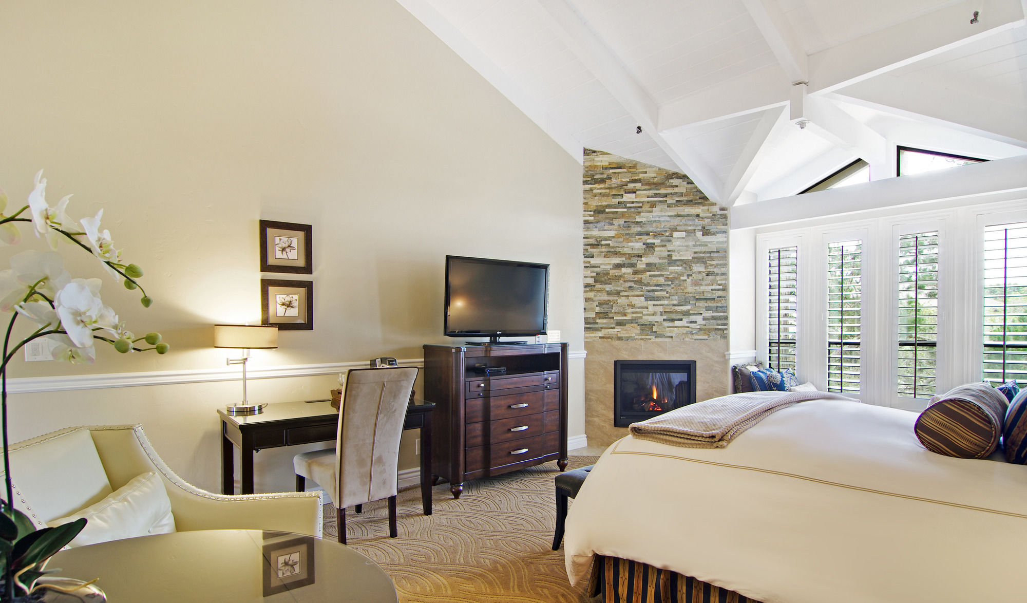 Carriage House Inn in Carmel, CA