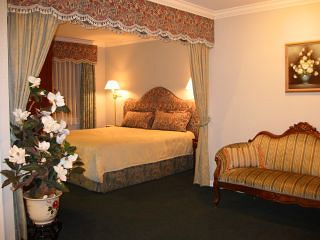 Carmel Inn And Suites in Carmel, CA