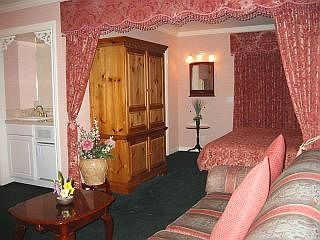 Carmel Inn And Suites in Carmel, CA