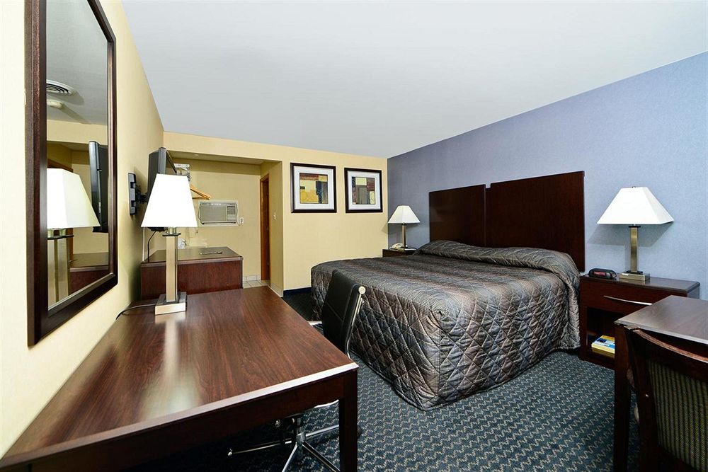 Americas Best Value Inn Danbury in Danbury, CT