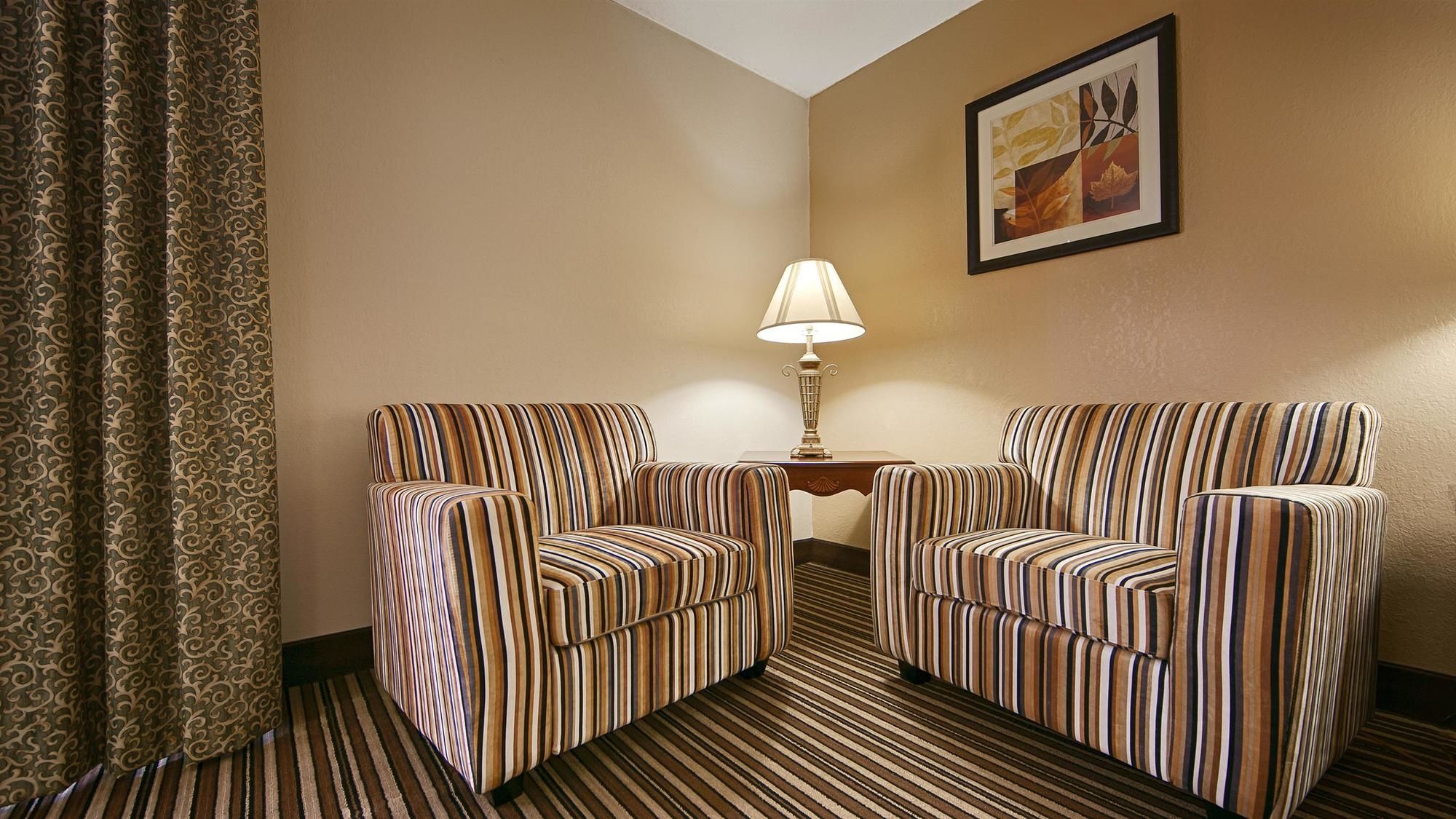 Best Western Ashbury Inn in La Grange, KY