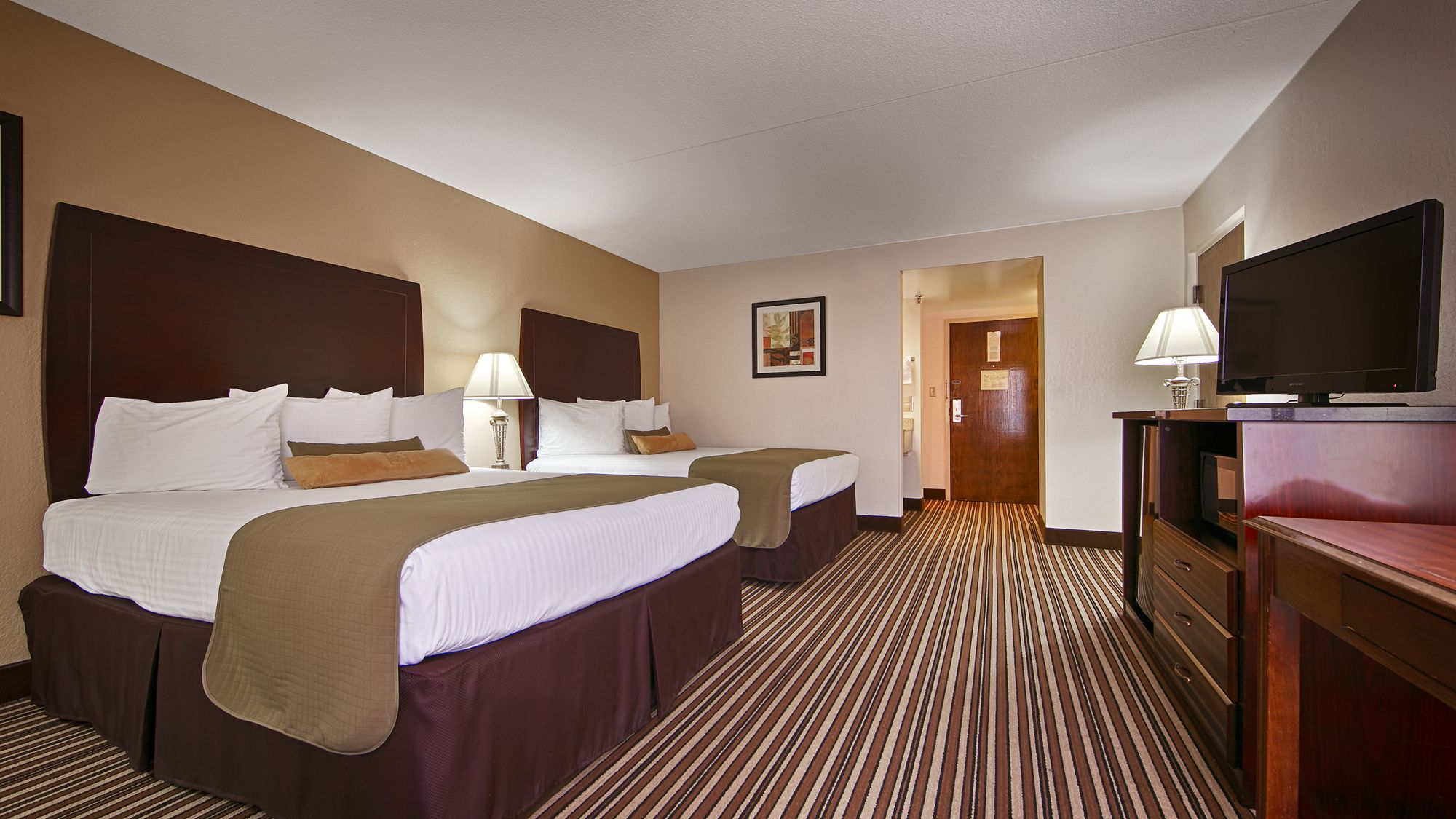 Best Western Ashbury Inn in La Grange, KY