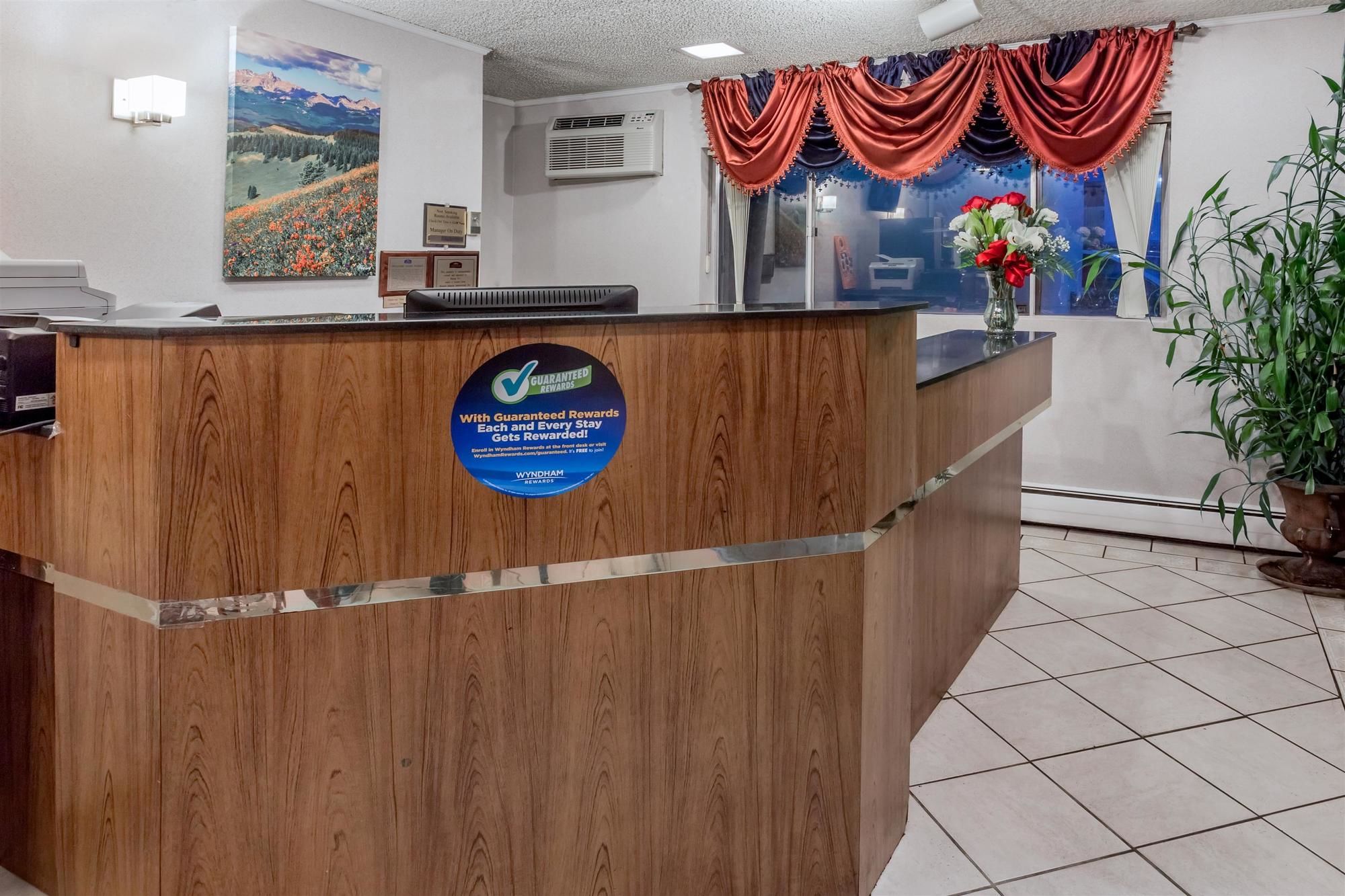 Discount Coupon for Howard Johnson Express Inn Colorado Springs in