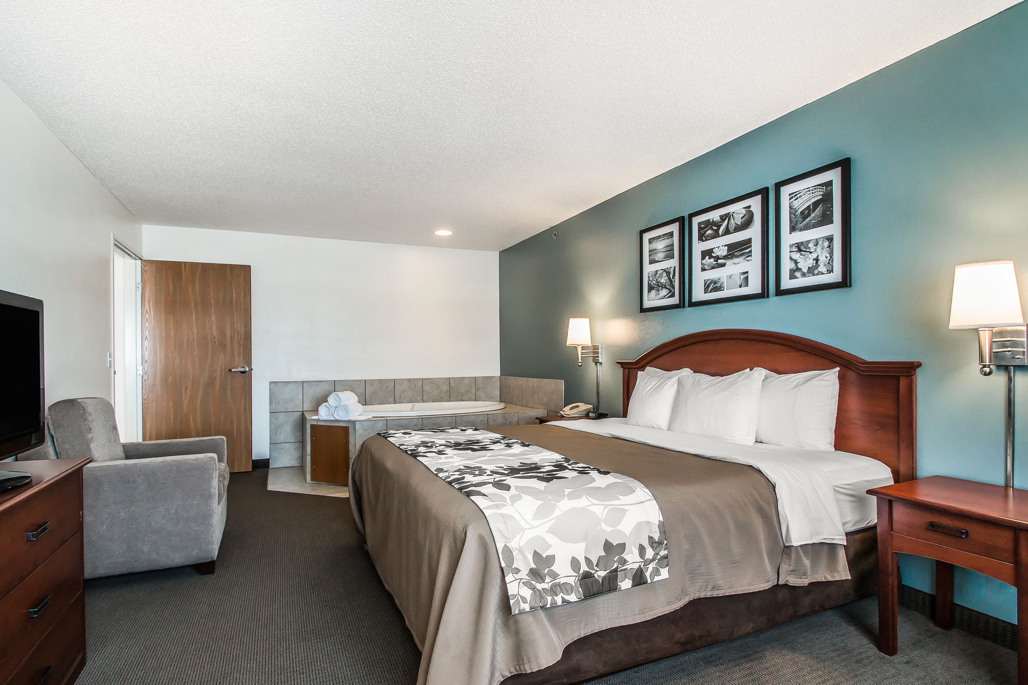 Discount Coupon for Sleep Inn And Suites Mt Vernon in Mount Vernon