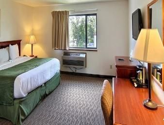 Boarders Inn and Suites of Traverse City in Traverse City, mi