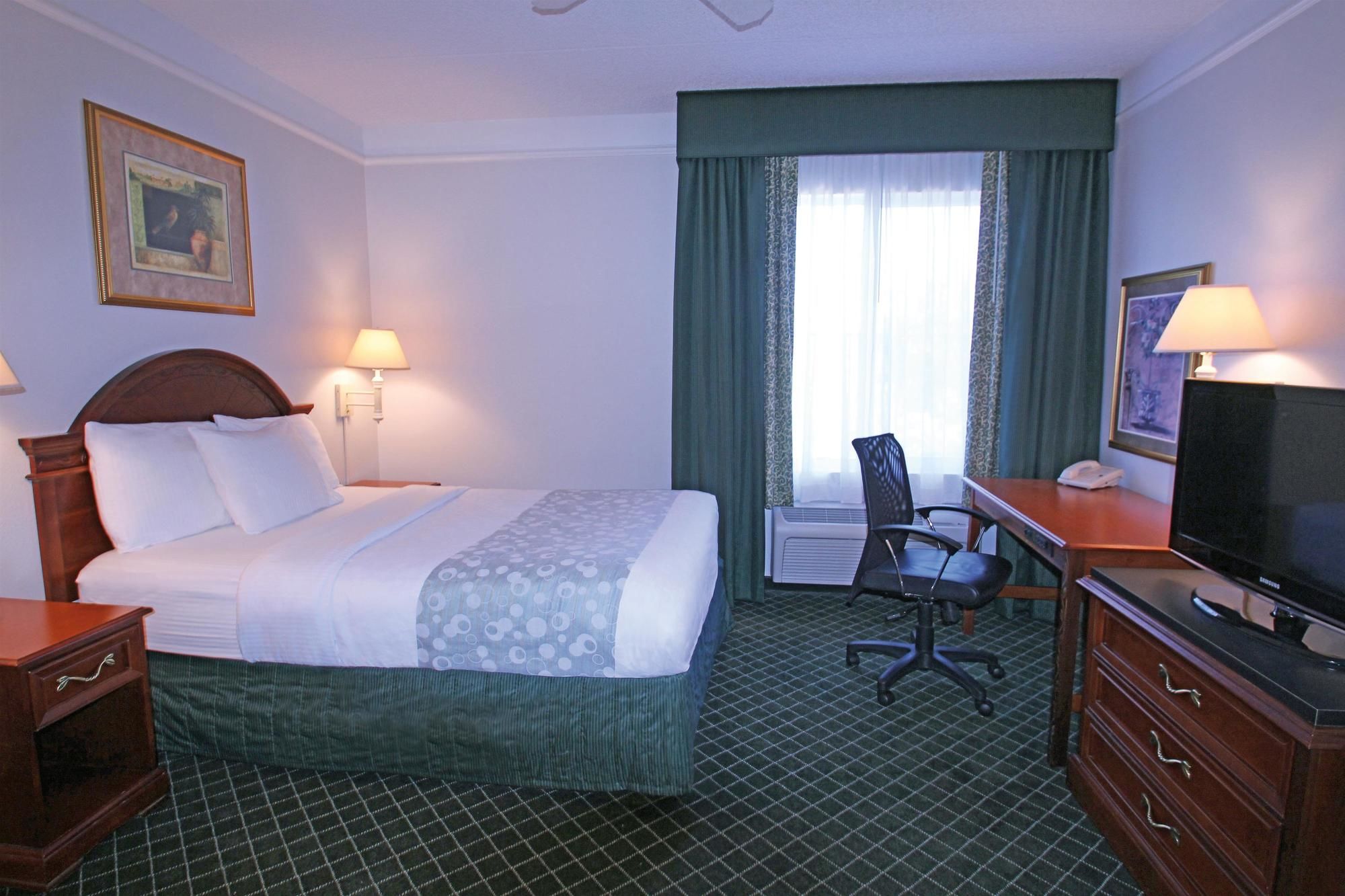 La Quinta Inn & Suites Melbourne in Melbourne, FL