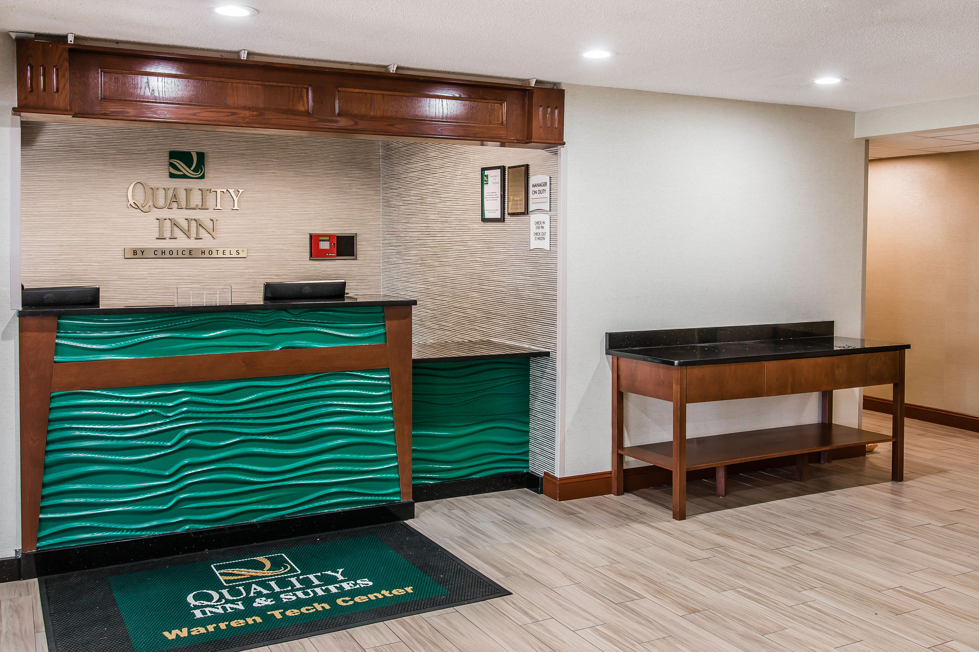 Quality Inn & Suites in Warren, MI