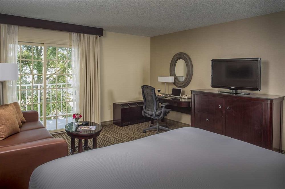 Doubletree by Hilton Raleigh Durham Airport at Research Tria in Research Triangle Park, nc