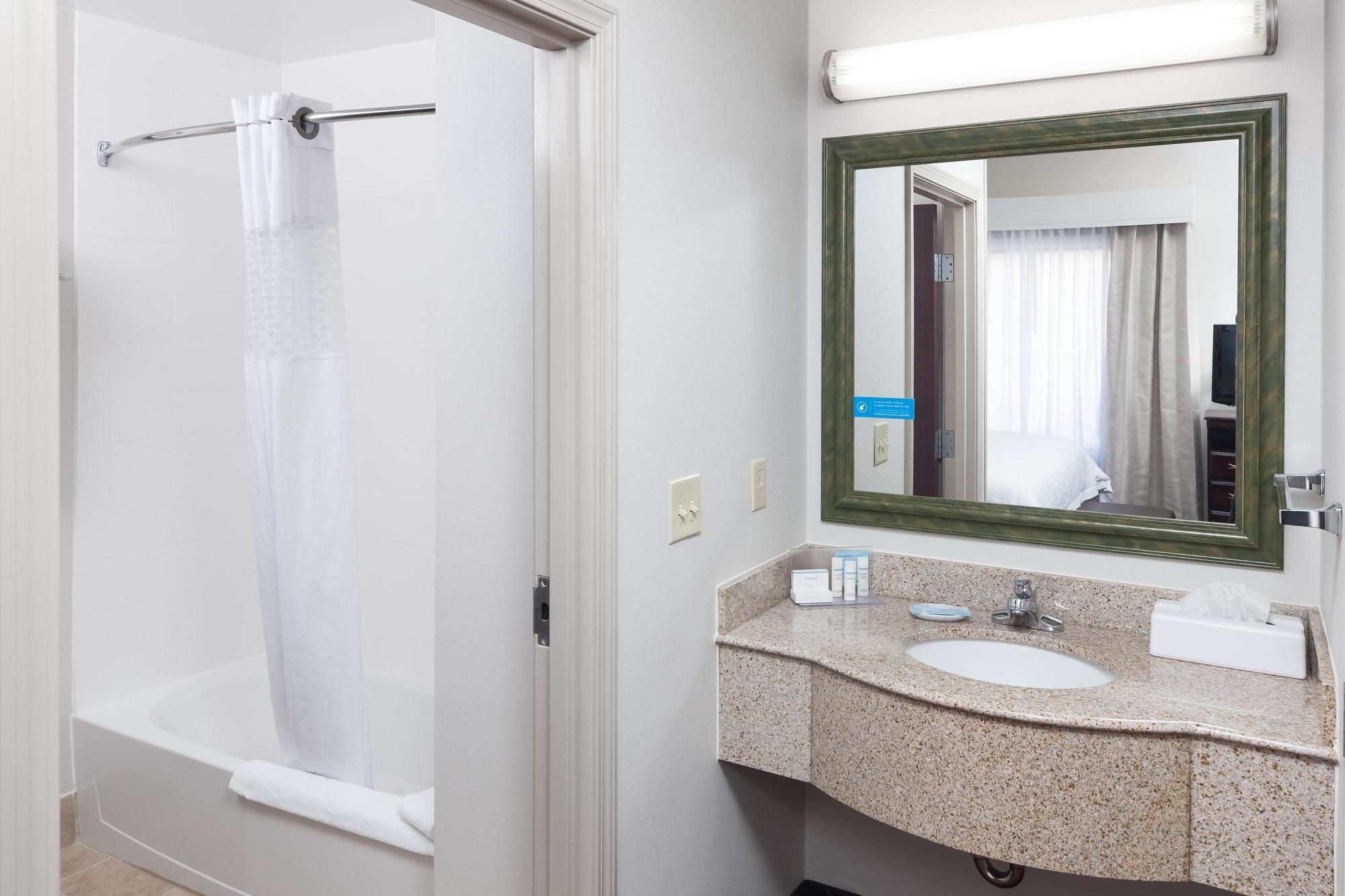 Hampton Inn & Suites Dothan in Dothan, AL