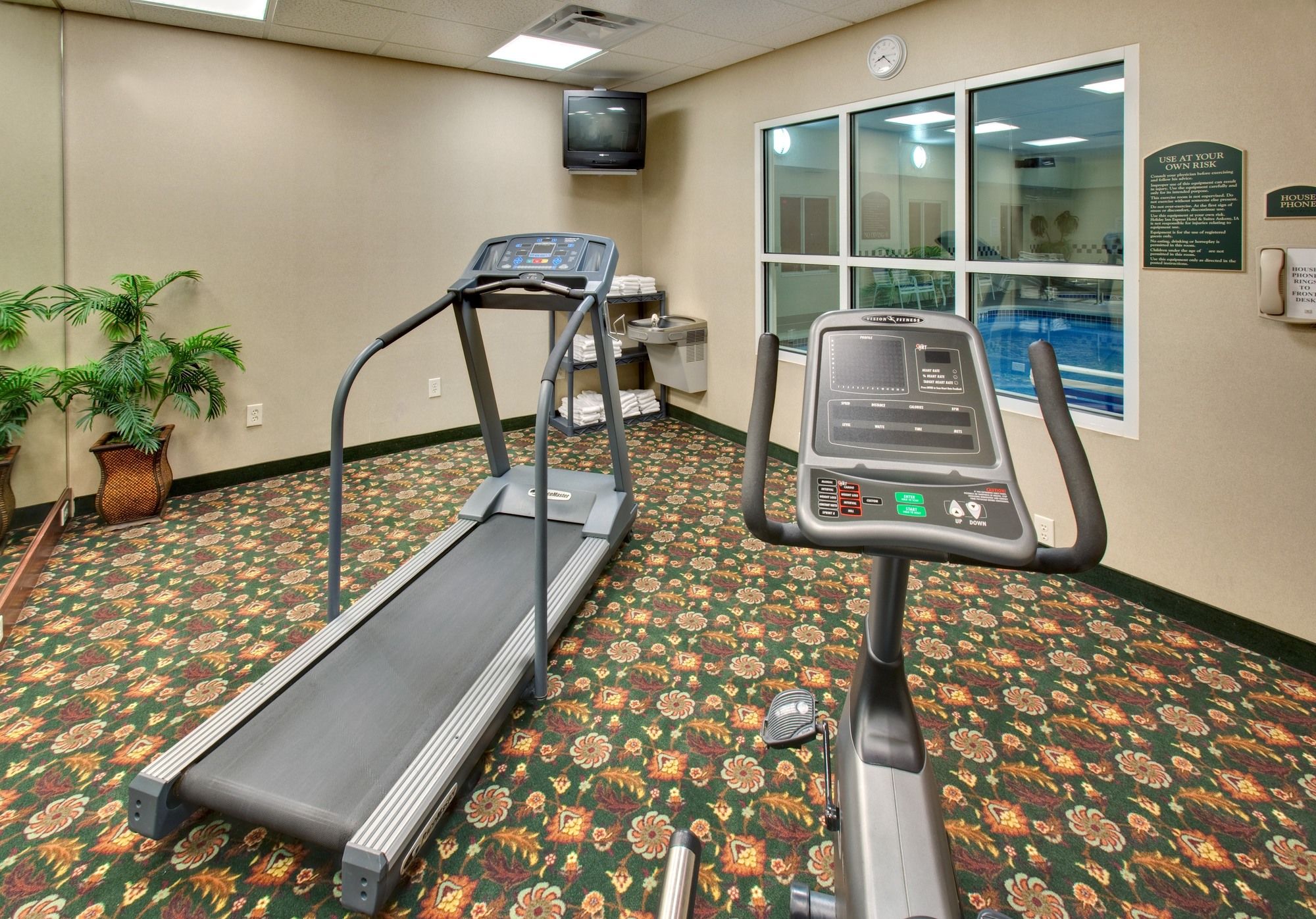 Holiday Inn Express Hotel & Suites Ankeny-Des Moines