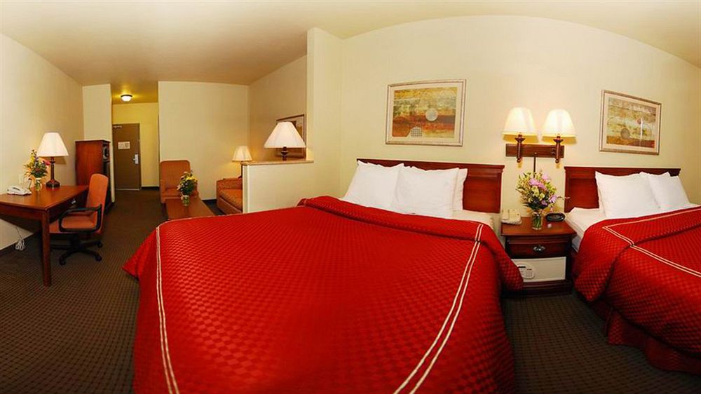 Discount Coupon for Comfort Suites Coralville in Coralville, Iowa