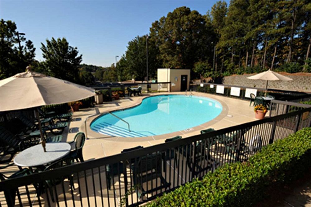 Discount Coupon for Hampton Inn AtlantaCumberland Mall/NW in Atlanta
