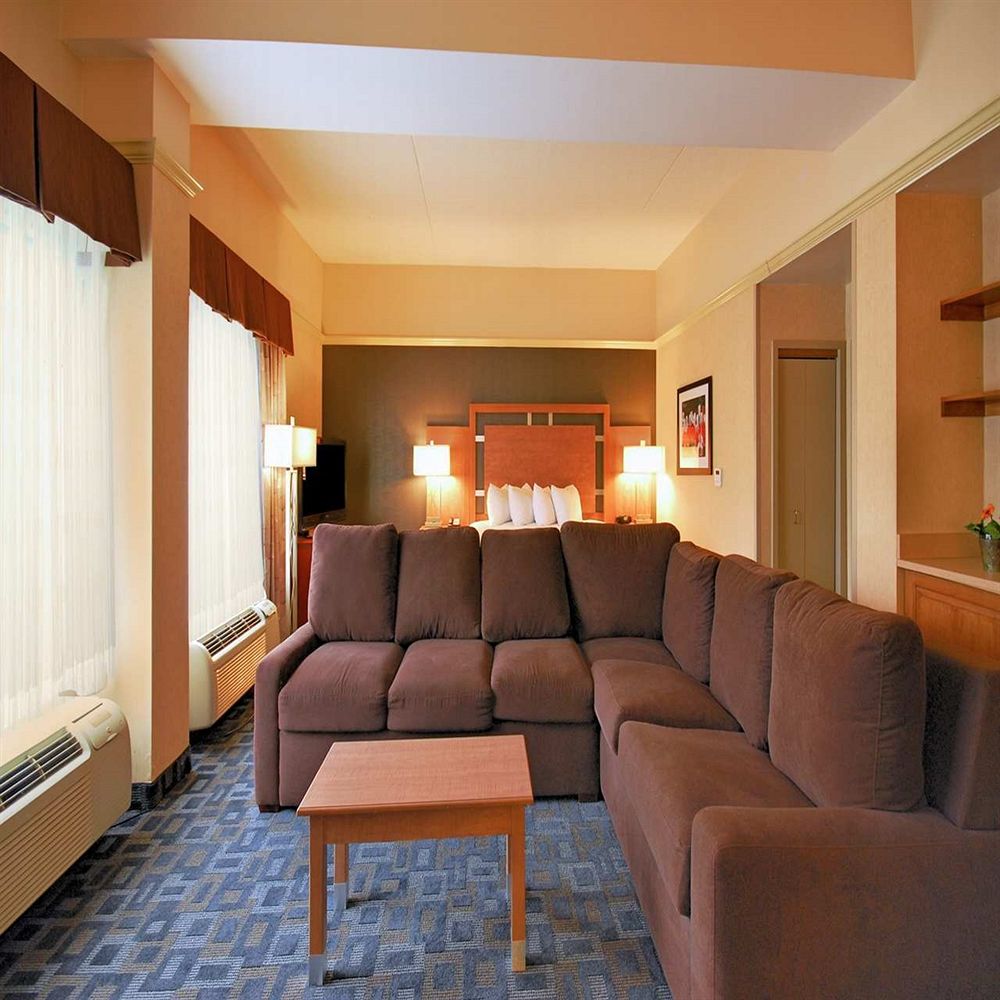 Clinton Hotel Coupons for Clinton, New Jersey