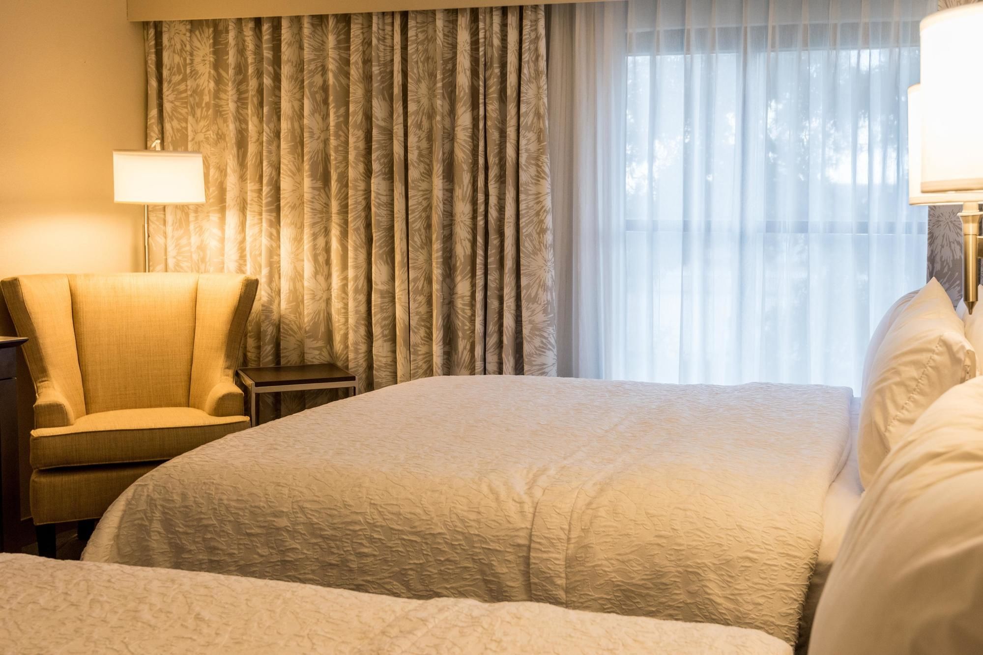 Discount Coupon for Hampton Inn & Suites JacksonColiseum in Jackson