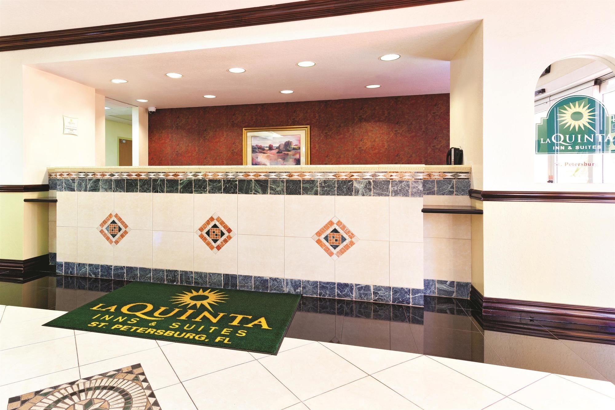 Discount Coupon for La Quinta Inn & Suites St Petersburg Northeast in