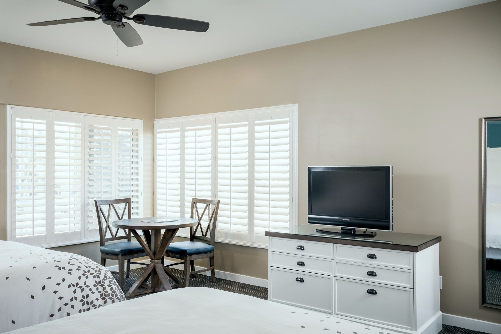 Discount Coupon for Pacific Shores Inn on Pacific Beach in San Diego