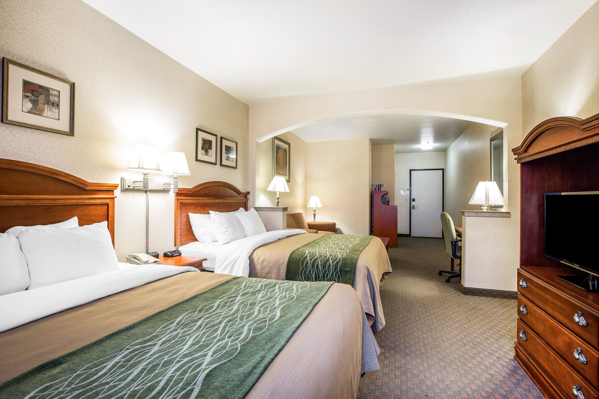 Discount Coupon for Comfort Inn & Suites Galt Lodi North in Galt