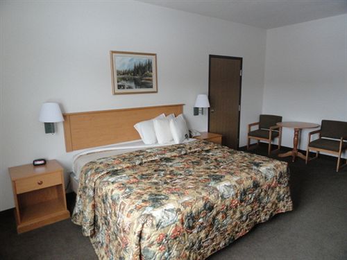 Booneslick Lodge Jane in Jane, MO