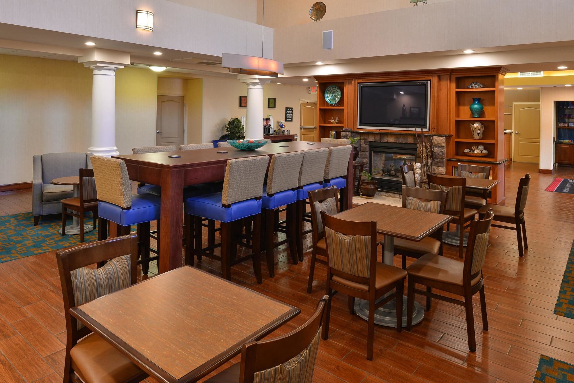 Hampton Inn and Suites Woodland- Sacramento Area