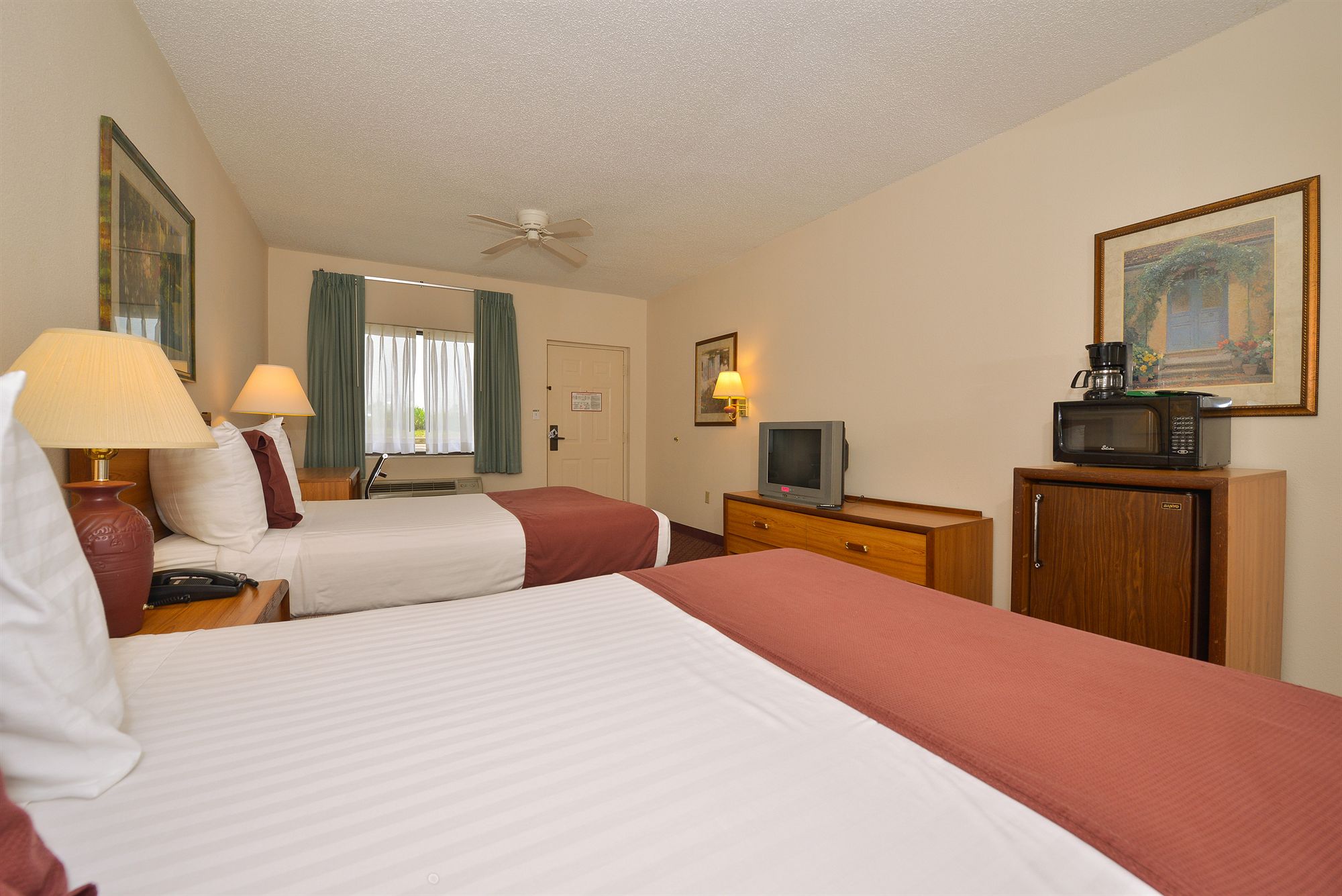 Arbor Suites Medical Mile in Springfield, MO