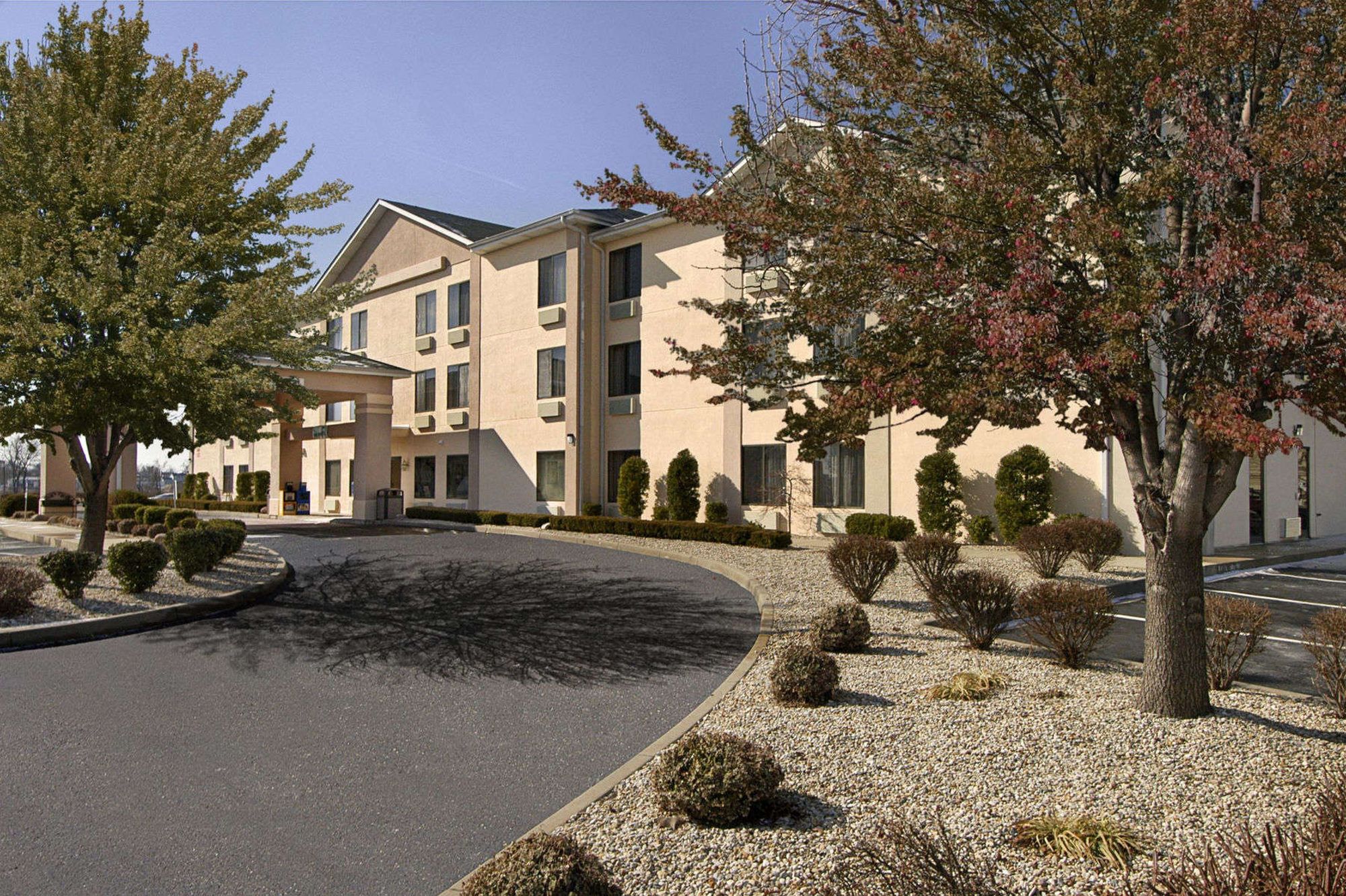 Discount Coupon for Days Inn O'Fallon in O'Fallon, Illinois Save Money!