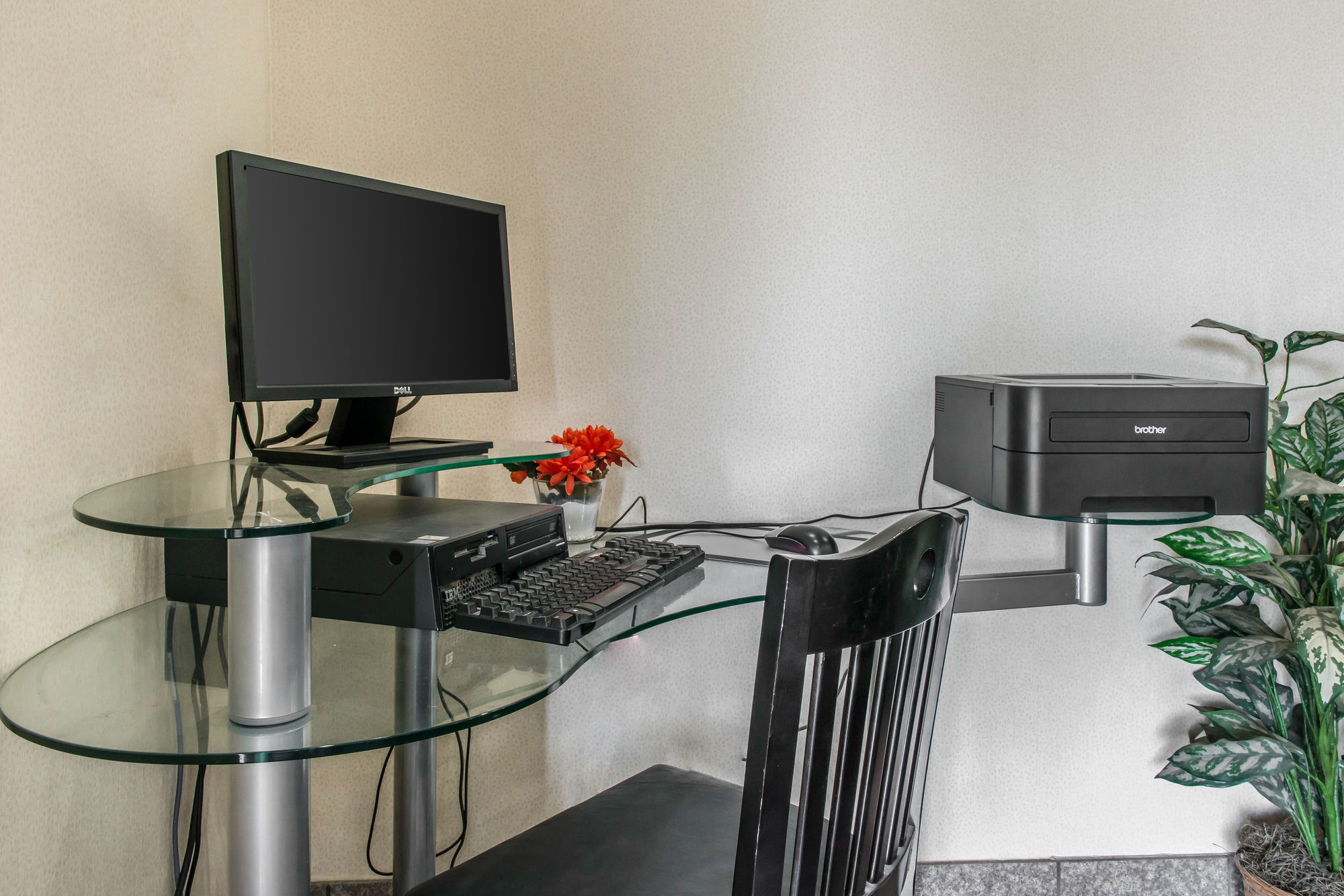 Quality Inn & Suites Fairview in Erie, pa