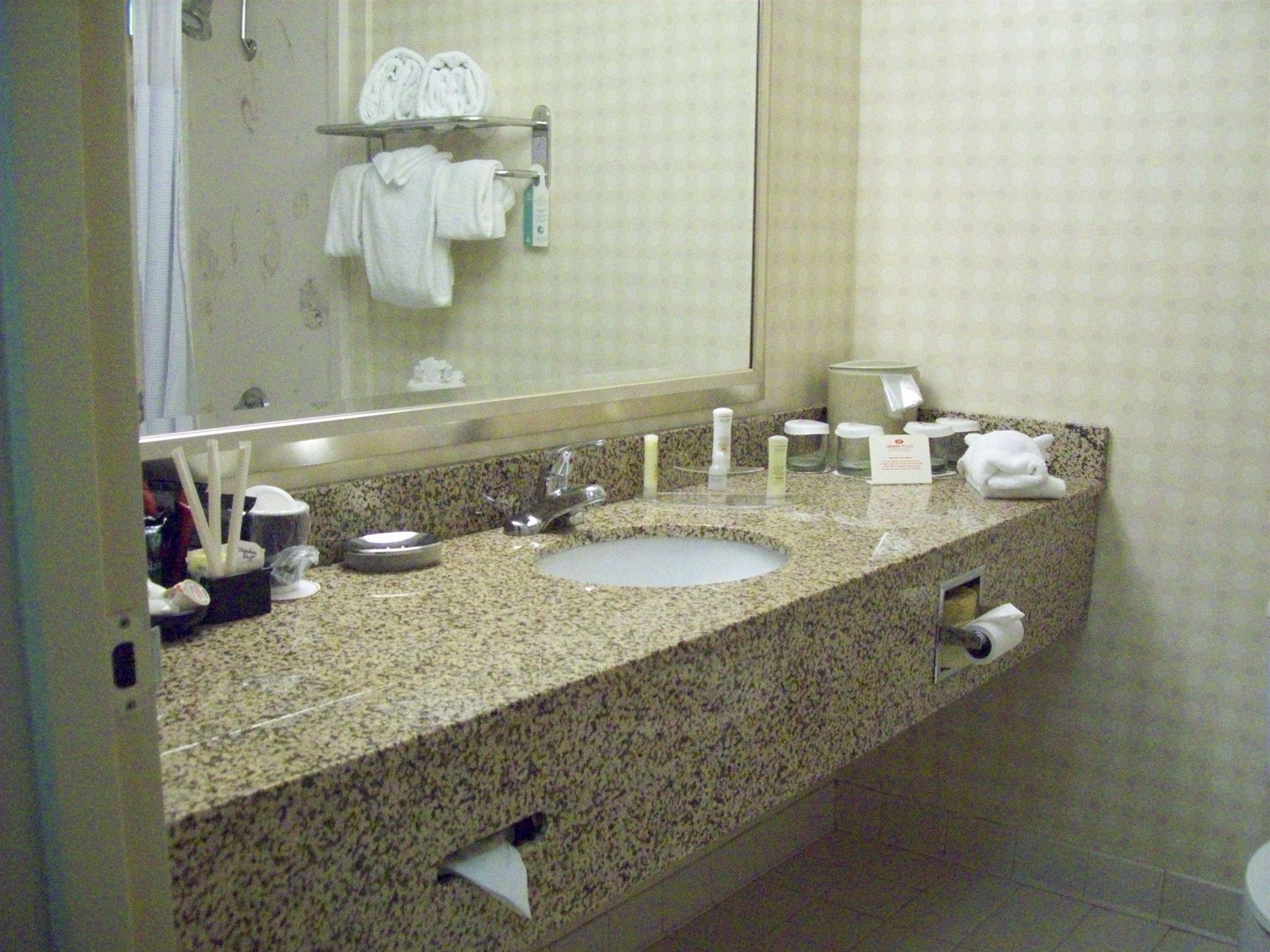 Crowne Plaza Cincinnati Blue Ash in Cincinnati, OH