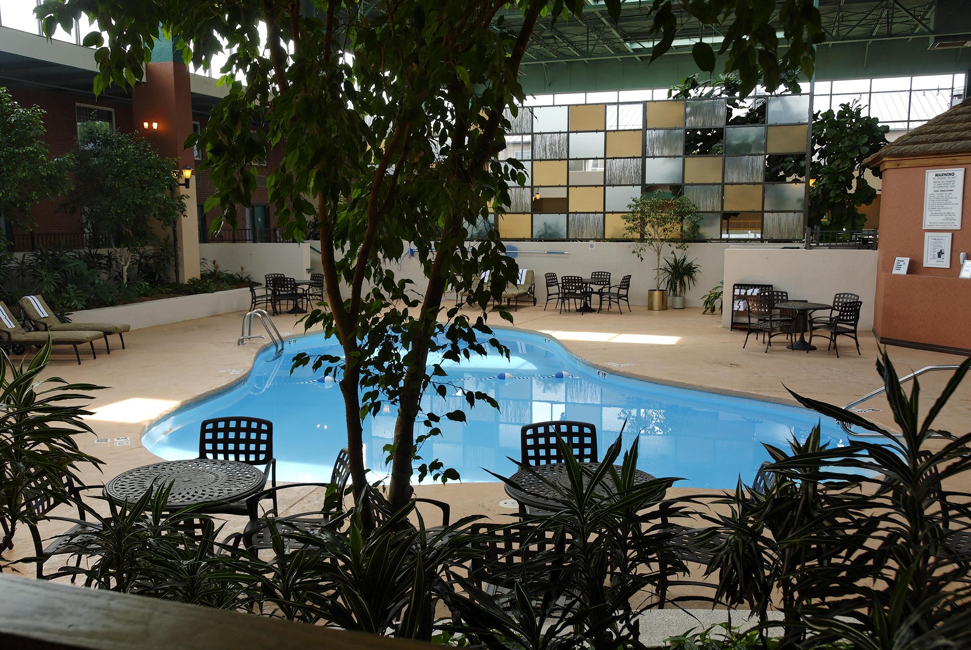 Crowne Plaza Cincinnati Blue Ash in Cincinnati, OH