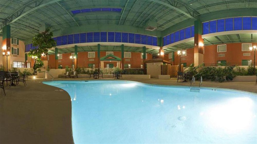 Crowne Plaza Cincinnati Blue Ash in Cincinnati, OH