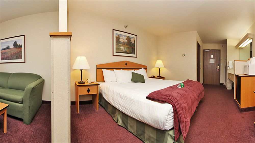 Discount Coupon for Crystal Inn Hotel & Suites Great Falls in Great
