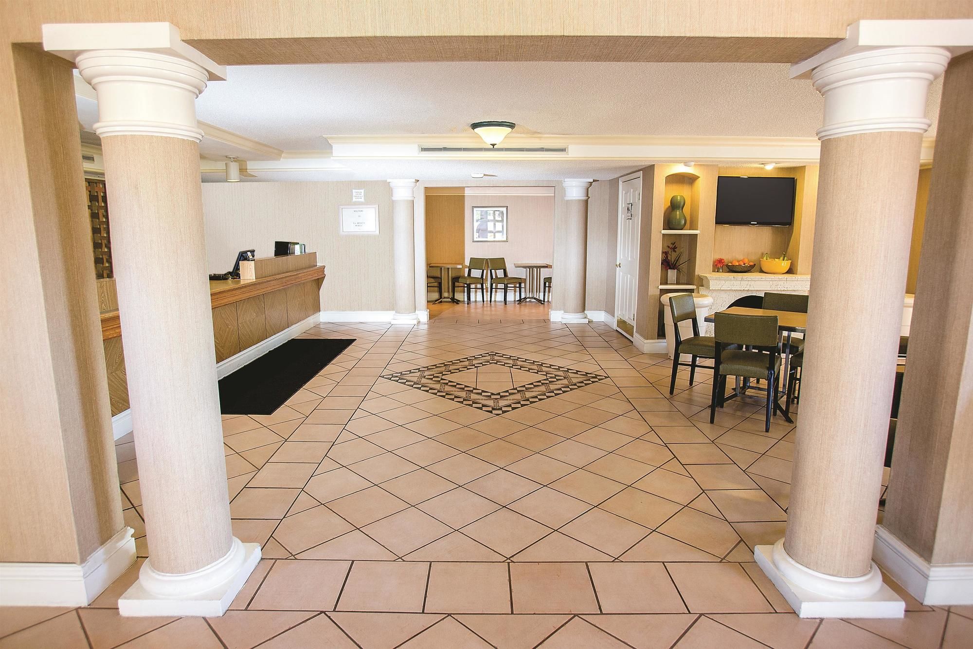 Discount Coupon for La Quinta Inn Mobile in Mobile, Alabama Save Money!