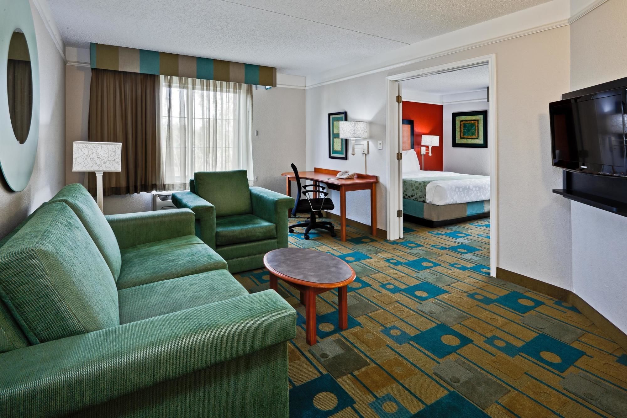 Discount Coupon for La Quinta Inn and Suites Tampa USFNear Busch