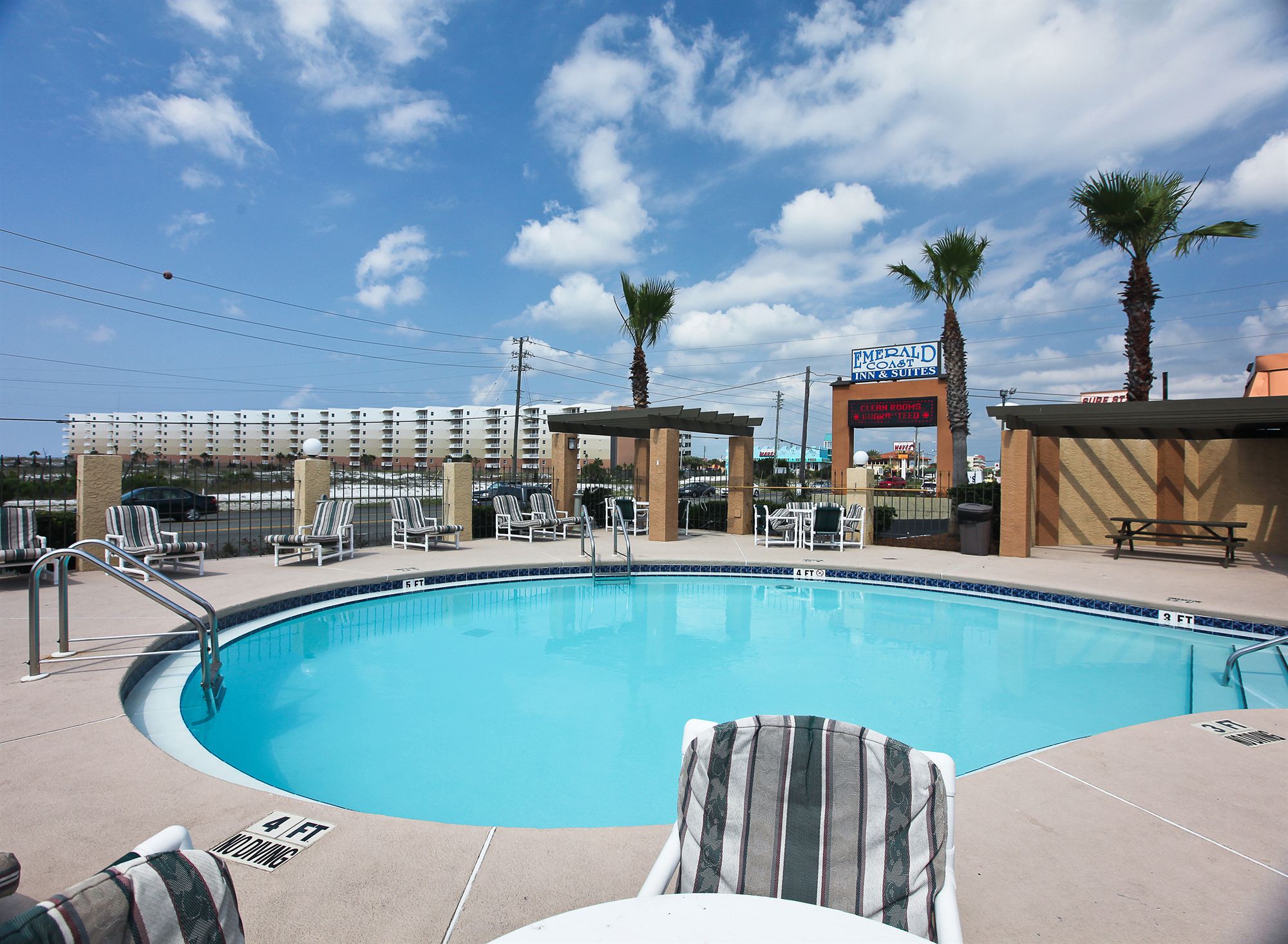Emerald Coast Inn And Suites in Ft Walton Beach, FL