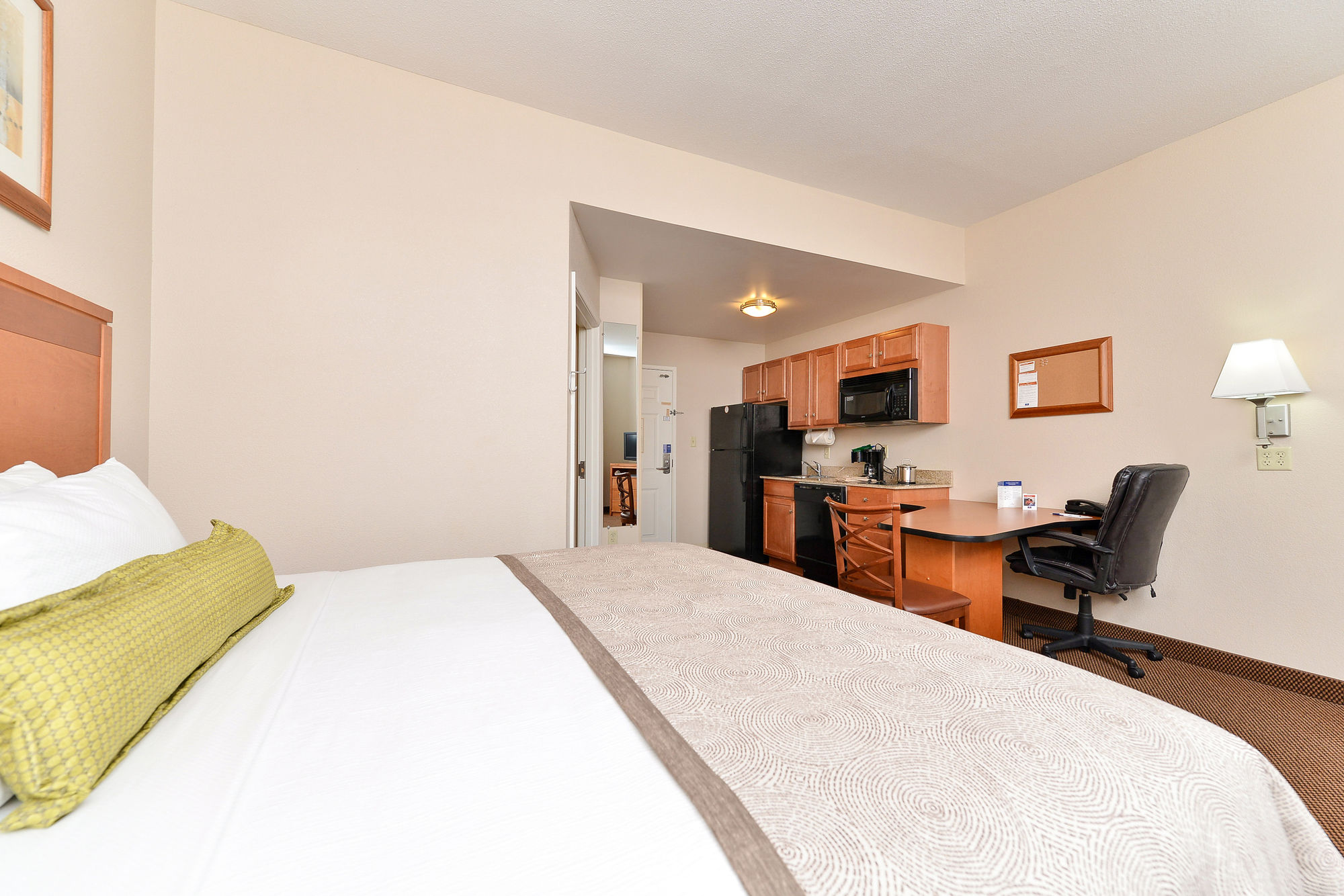 Candlewood Suites Winchester in Winchester, VA