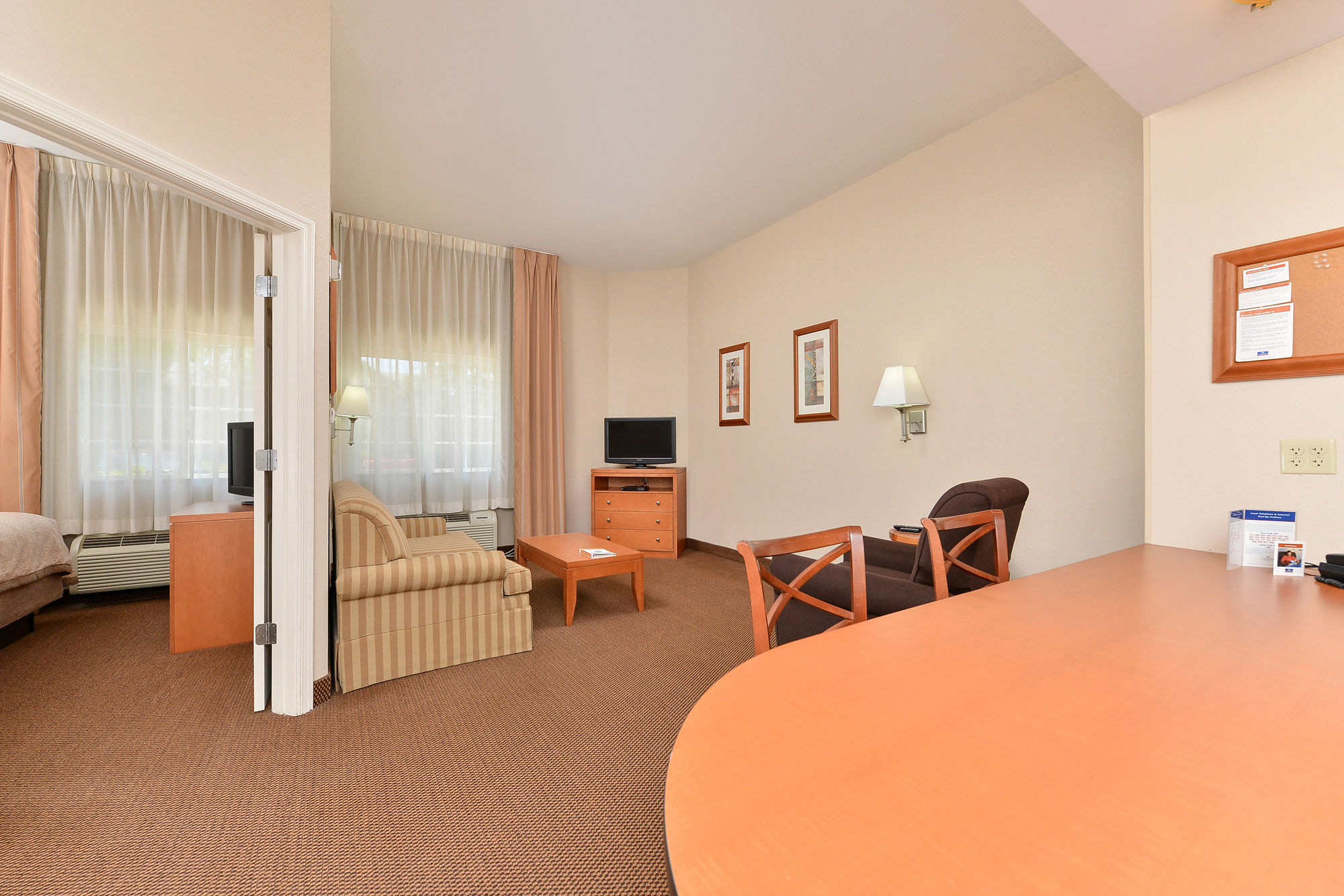 Candlewood Suites Winchester in Winchester, VA