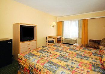 Rodeway Inn in Azusa, ca