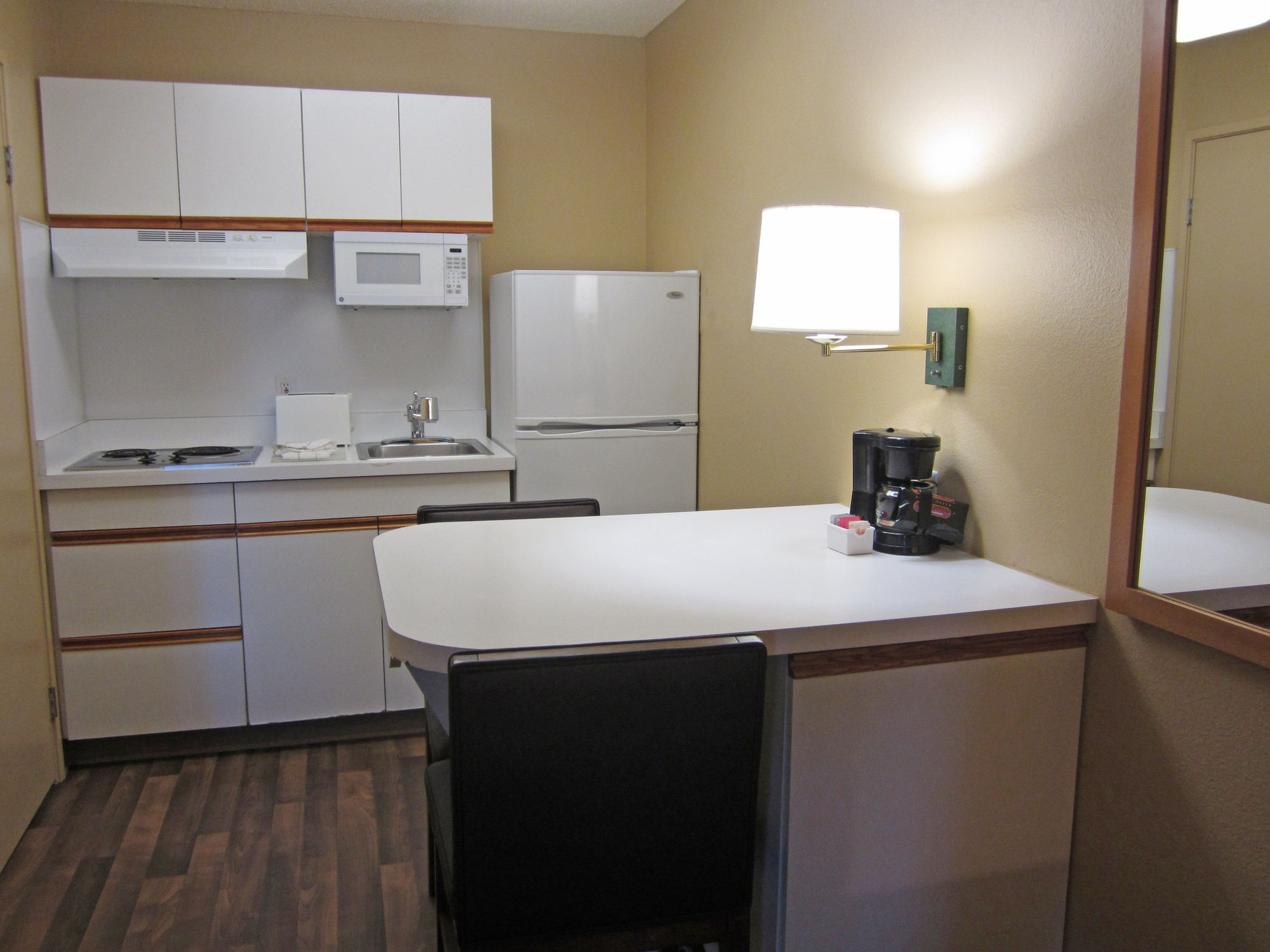 El Segundo Hotel Coupons for El Segundo, California