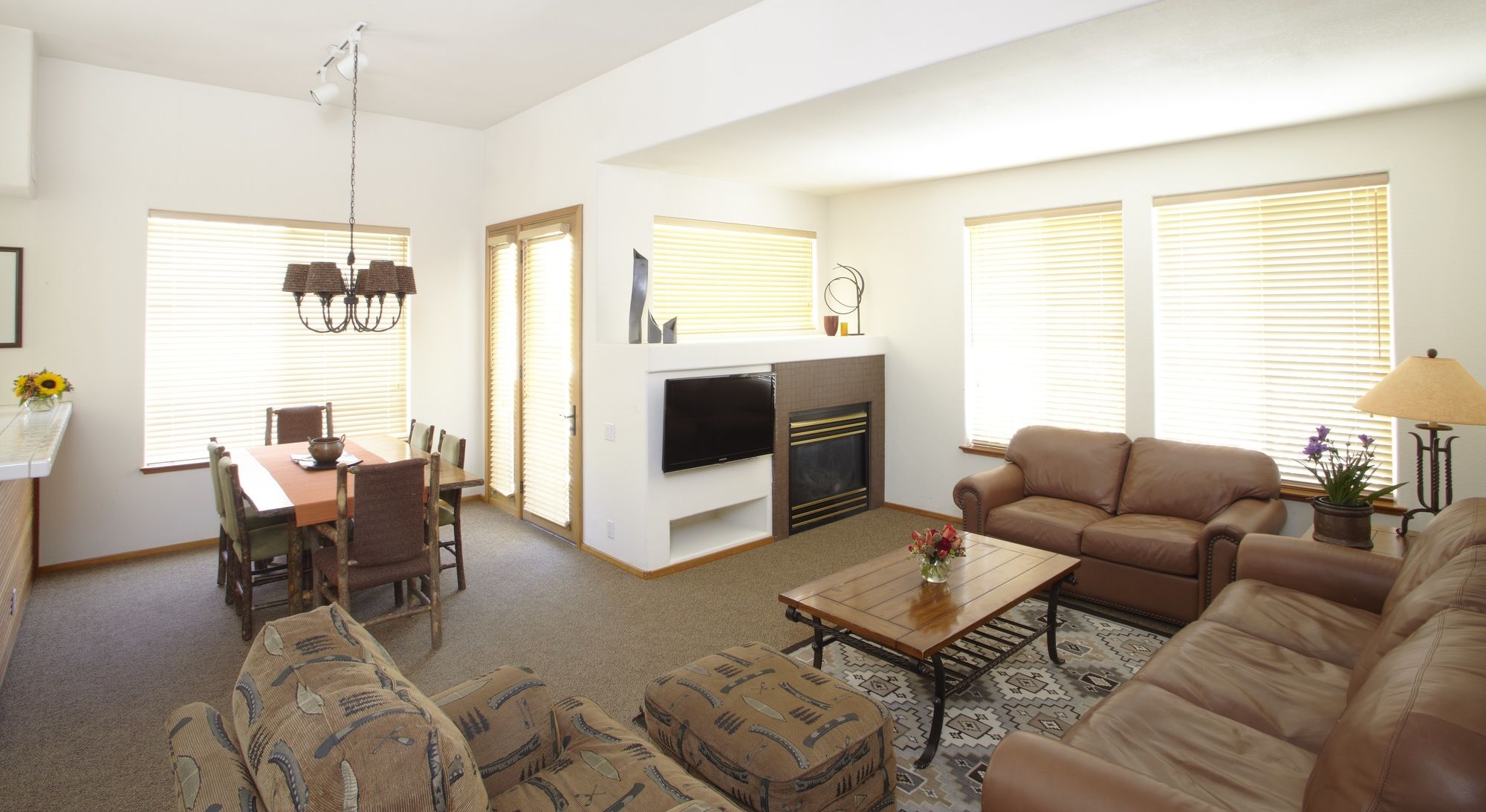 Discount Coupon for Squaw Valley Lodge in Olympic Valley, California