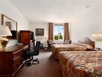 Rodeway Inn in Petersburg, VA