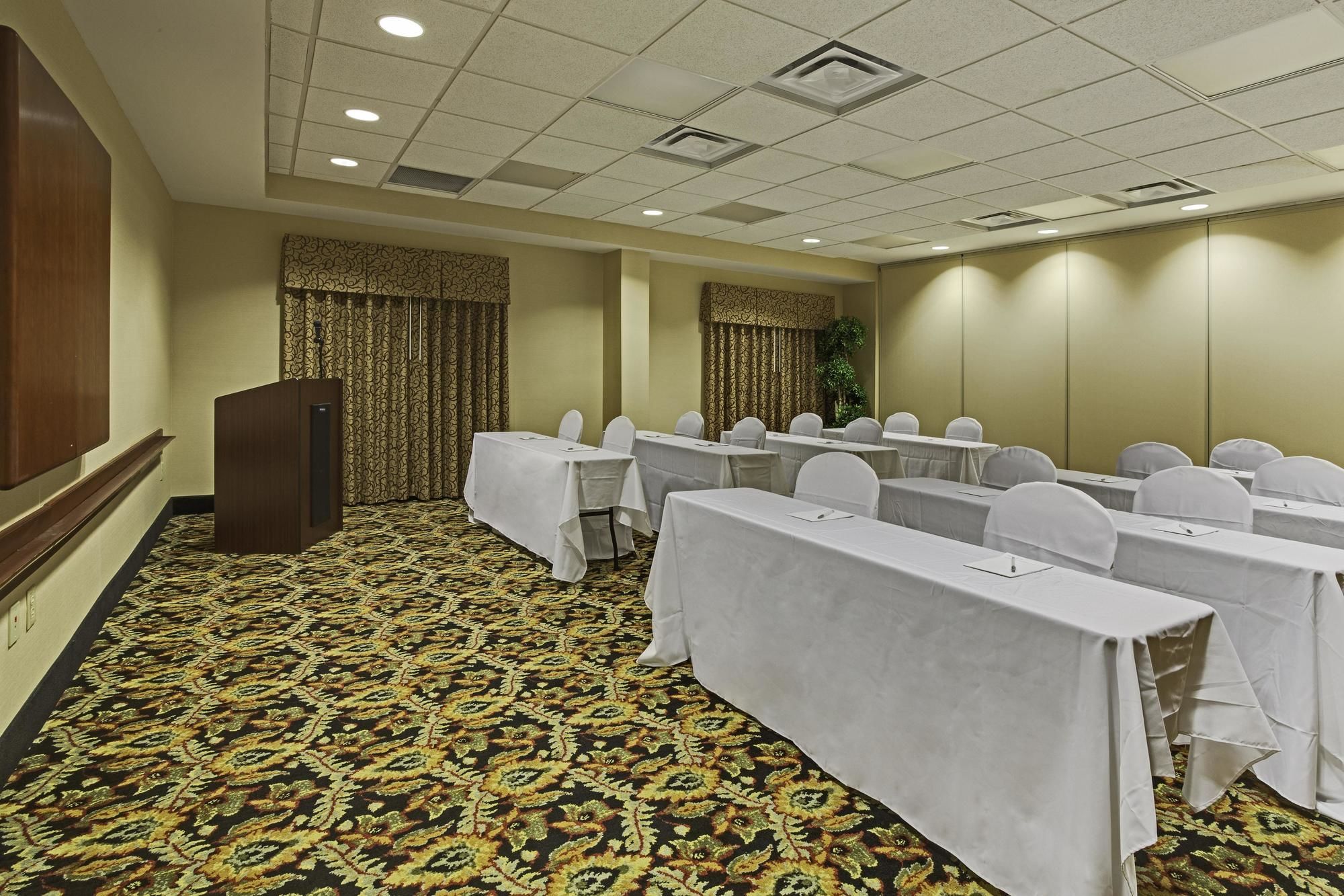 Discount Coupon for Hampton Inn Suites Macon I75 North in Macon