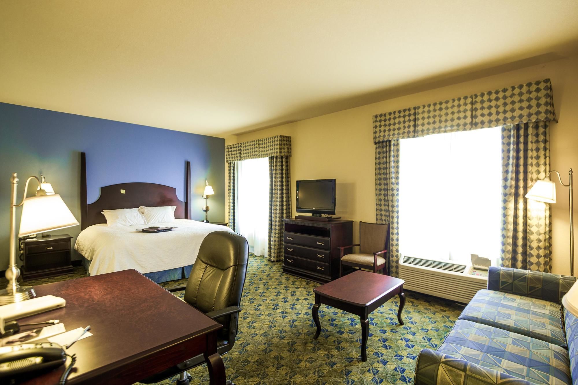 Discount Coupon for Hampton Inn & Suites Natchez in Natchez
