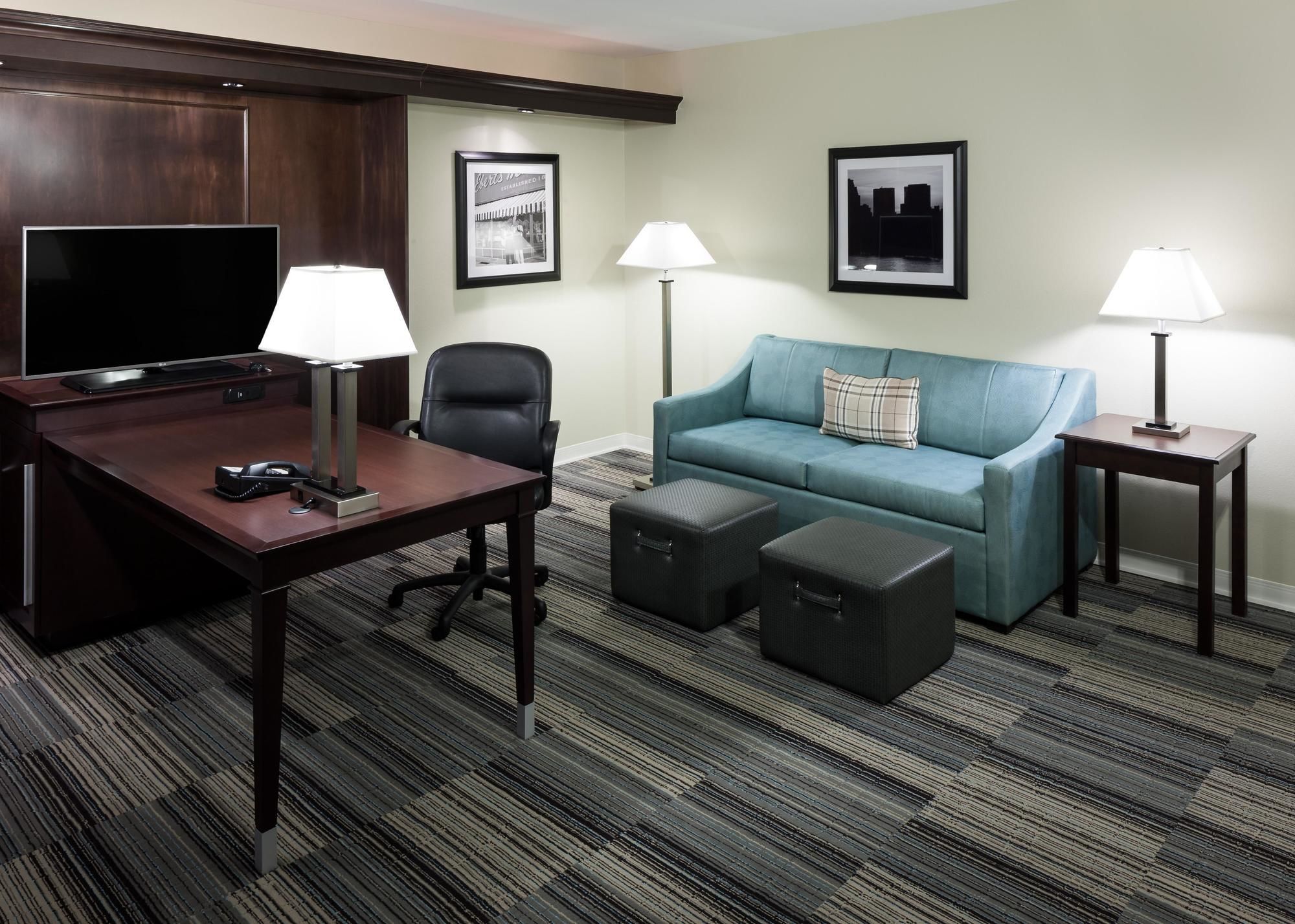 Discount Coupon for Hampton Inn & Suites Omaha Downtown in Omaha