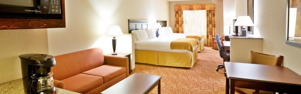 Holiday Inn Express Denison North-Lake Texoma in Denison, TX