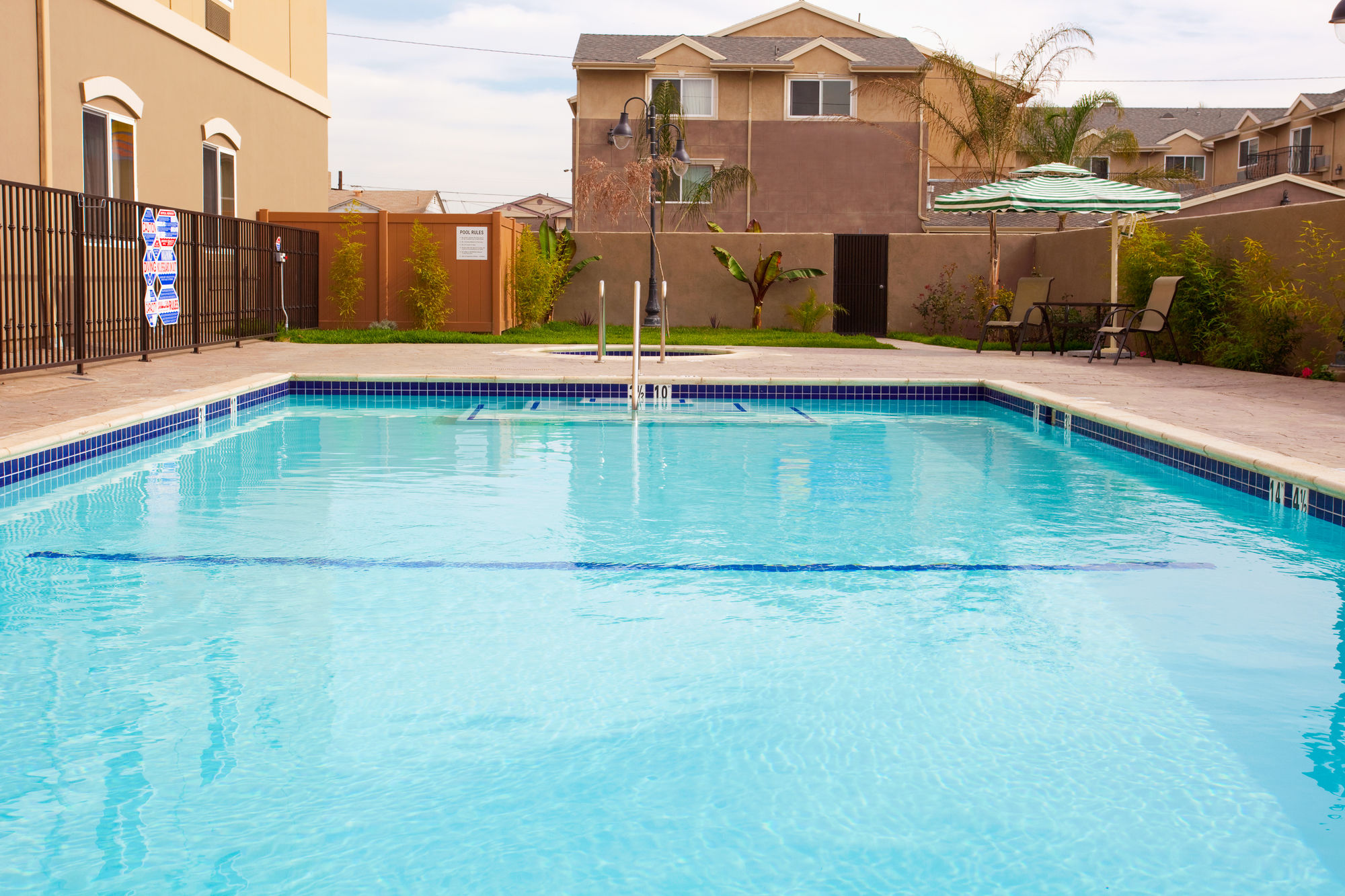 Discount Coupon for Holiday Inn Express Los Angeles Airport Hawthorne