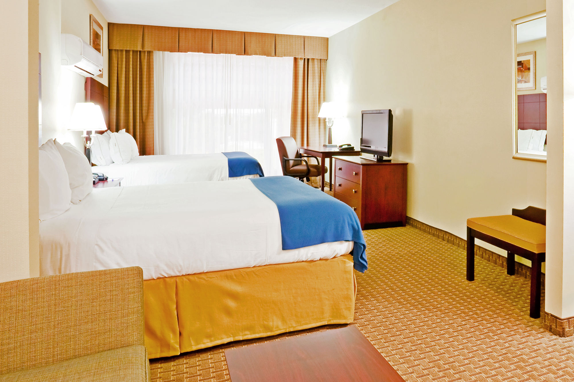 Discount Coupon for Holiday Inn Express & Suites MAGEE in Magee