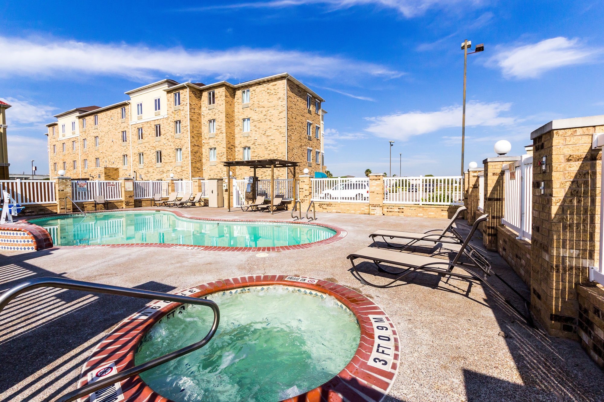 Discount Coupon for Comfort Suites Central in Corpus Christi, Texas