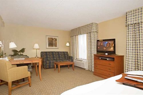 Hampton Inn Suites Tilton