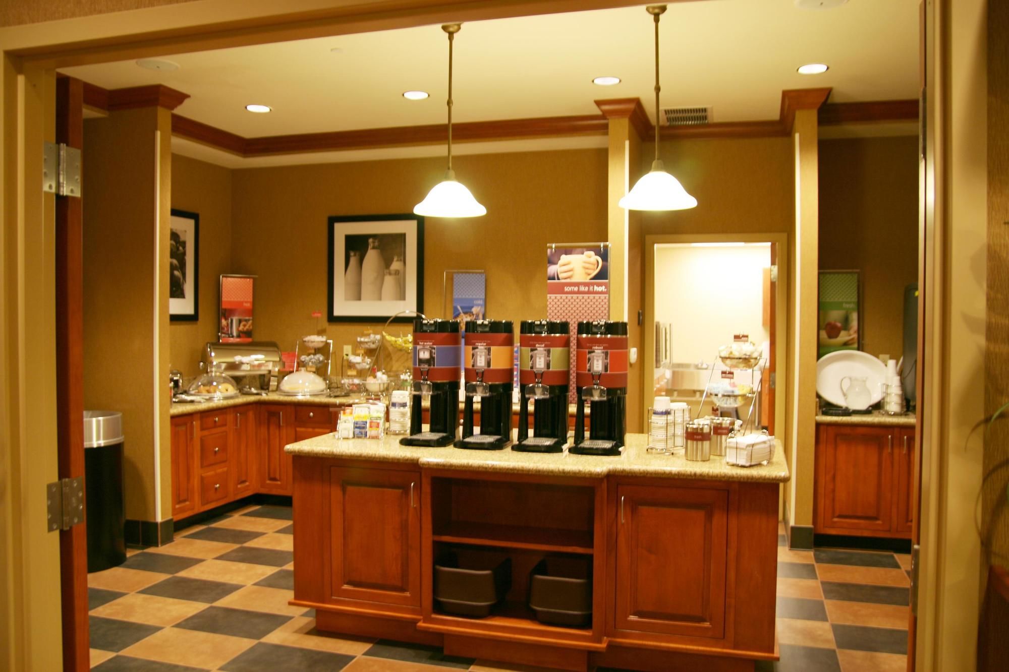 Discount Coupon for Hampton Inn Mountain Home in Mountain Home