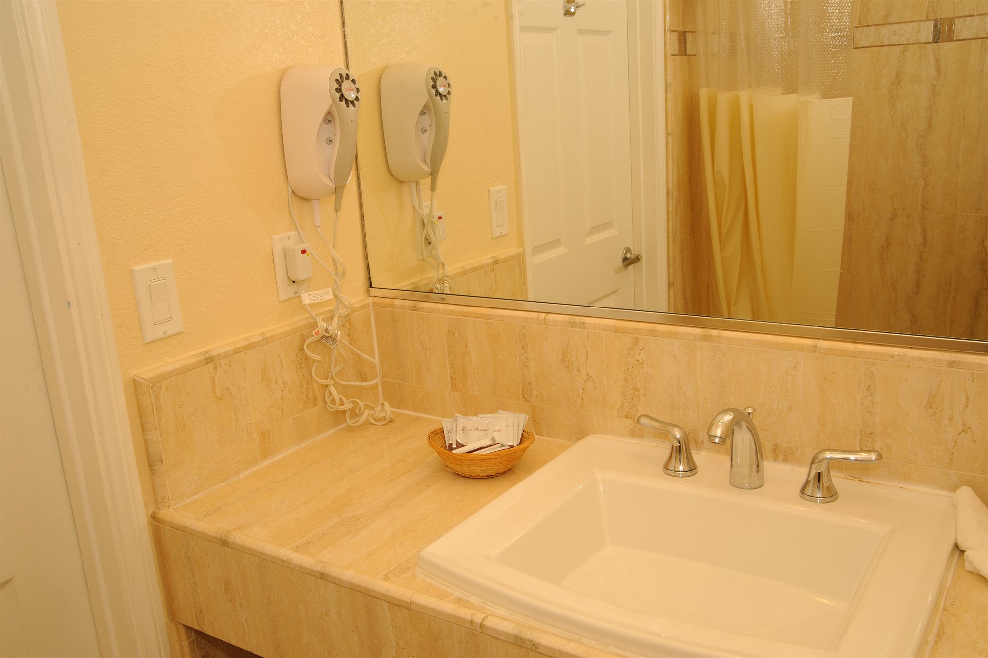 Motel Mediteran Safari Park in Escondido, ca